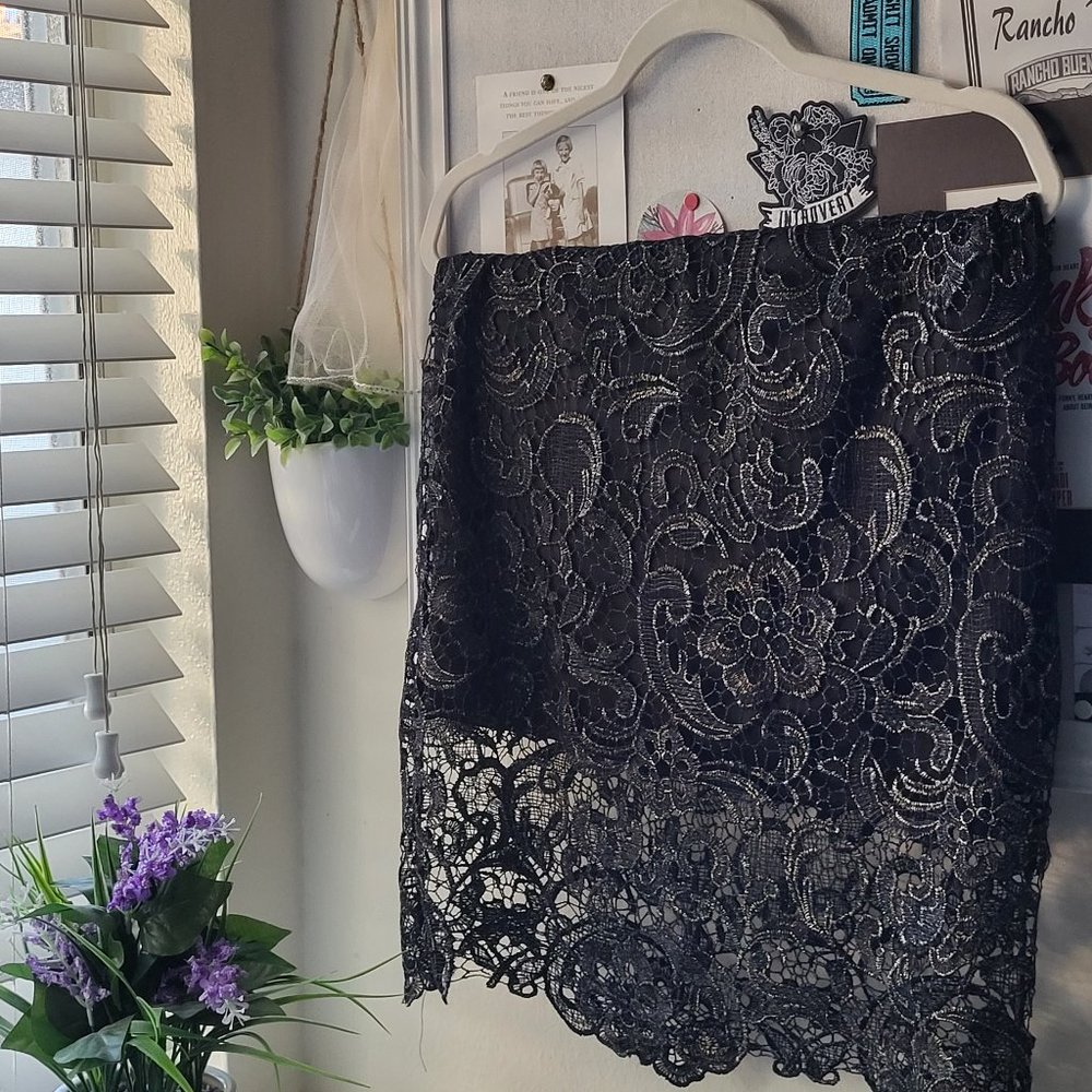 Lace midi skirt